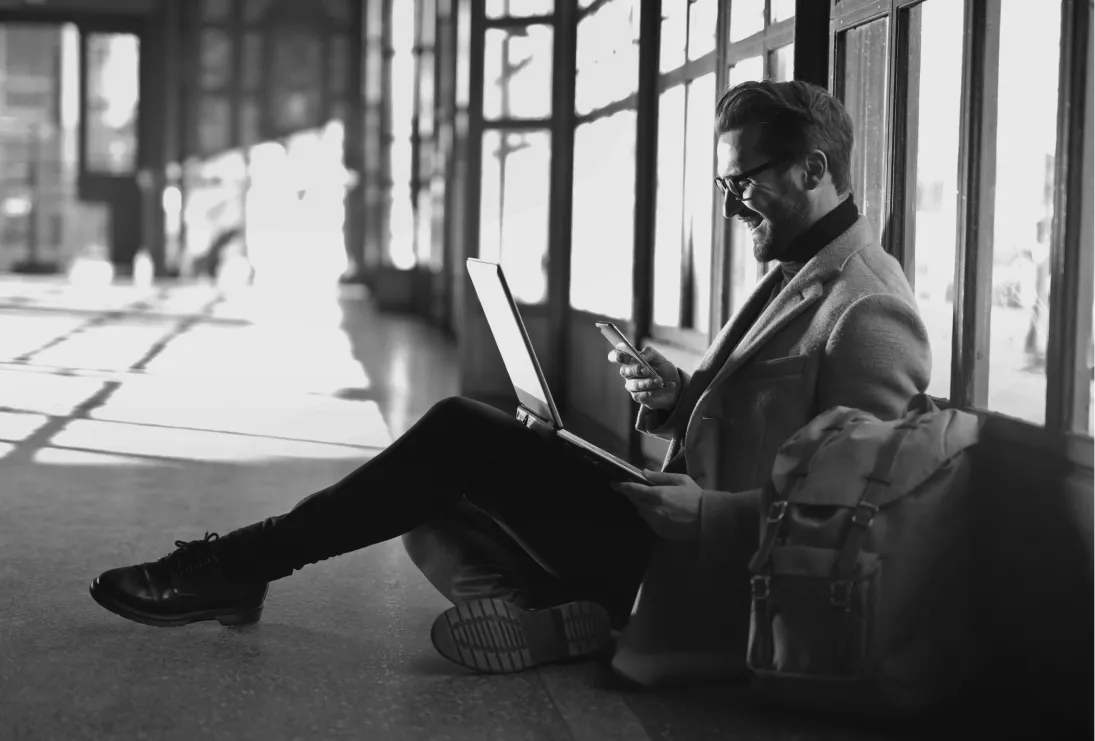 Man using a laptop